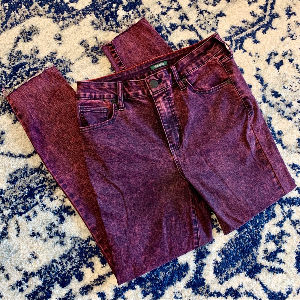 🥀 Wild Fable Acid Wash Burgundy Jeans